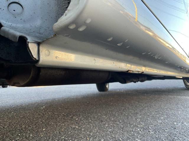 N-BOX G SSパッケージ スマートキー☆エンジンスターター☆純正ナビゲーション☆ワンセグTV☆ブルートゥース☆バックカメラ☆左側電動スライドドア☆横滑り防止☆アイドリングストップ☆ETC☆シートヒーター 14AW(16枚目)