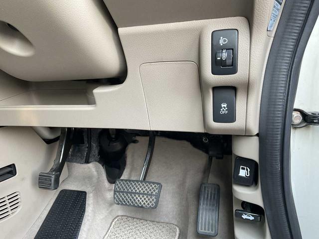 N-BOX G SSパッケージ スマートキー☆エンジンスターター☆純正ナビゲーション☆ワンセグTV☆ブルートゥース☆バックカメラ☆左側電動スライドドア☆横滑り防止☆アイドリングストップ☆ETC☆シートヒーター 14AW(29枚目)