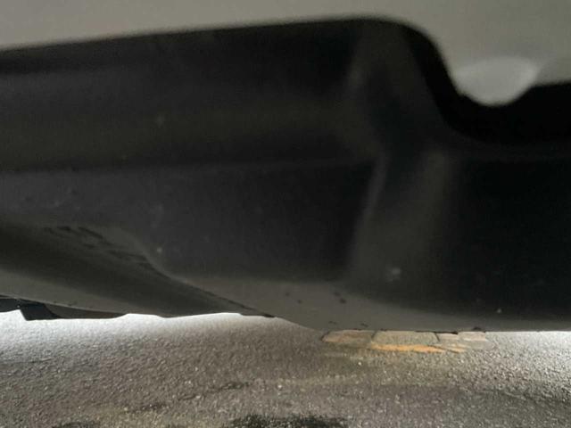 ヴィッツ 1.3F LEDエディション 4WD メモリーナビ 横滑防止装置 ドラレコ ETC バックカメラ パワーウィンドウ Wエアバッグ スマートキー キーレスエントリー ABS パワーステアリング エアコン エアバッグ(14枚目)