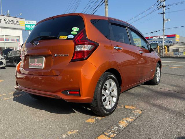 ノート e-パワー メダリスト ユーザー買取 ワンオーナー アラウンドビューモニター ETC 地デジTV CD DVD Bluetooth 純正AW ドライブレコーダー デジタルインナーミラー(8枚目)