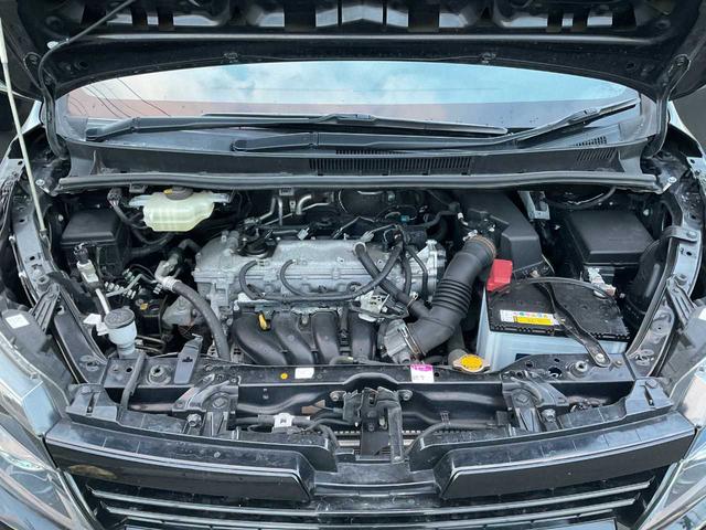 ヴォクシー Ｖ　Ｗエアバッグ　ＥＳＣ　スマートキー　両側電動スライドドア　ＨＩＤヘッドライト　オートライト　オートハイビーム　オートクルーズ　メモリーナビ　フルセグＴＶ　ＤＶＤ　後席モニター　バックカメラ　ドラレコ（10枚目）