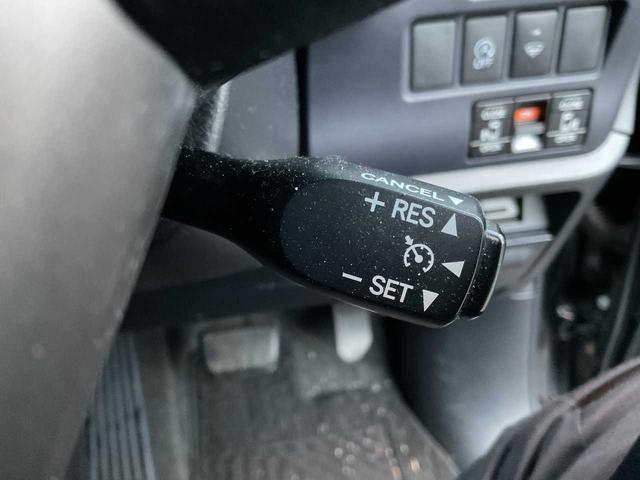 ヴォクシー Ｖ　Ｗエアバッグ　ＥＳＣ　スマートキー　両側電動スライドドア　ＨＩＤヘッドライト　オートライト　オートハイビーム　オートクルーズ　メモリーナビ　フルセグＴＶ　ＤＶＤ　後席モニター　バックカメラ　ドラレコ（32枚目）