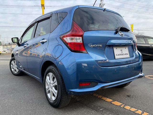 ノート メダリストＸ　ＦＯＵＲスマートセーフティエディション　４ＷＤスーパーチャージャー　純正ワイドＳＤナビ　アラウンドビューモニター　インテリジェントキー（5枚目）