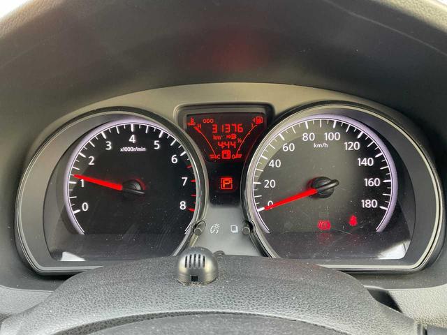 ノート メダリストＸ　ＦＯＵＲスマートセーフティエディション　４ＷＤスーパーチャージャー　純正ワイドＳＤナビ　アラウンドビューモニター　インテリジェントキー（9枚目）