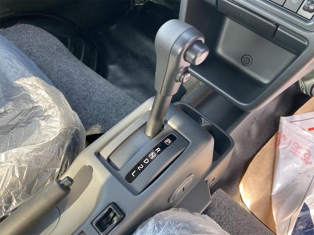X 4WD オートマ LEDヘッドライト スズキセーフティサポート 届出済未使用車 キーレスエントリー レーンアシスト オートライト(2枚目)