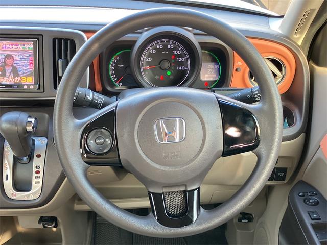 Ｎ－ＯＮＥ Ｇ・Ａパッケージ　ＥＴＣ　バックカメラ　ナビ　ＴＶ　衝突被害軽減システム　オートライト　ＨＩＤ　スマートキー　アイドリングストップ　電動格納ミラー　ベンチシート　ＣＶＴ　盗難防止システム　ＡＢＳ　ＥＳＣ　衝突安全ボディ（3枚目）