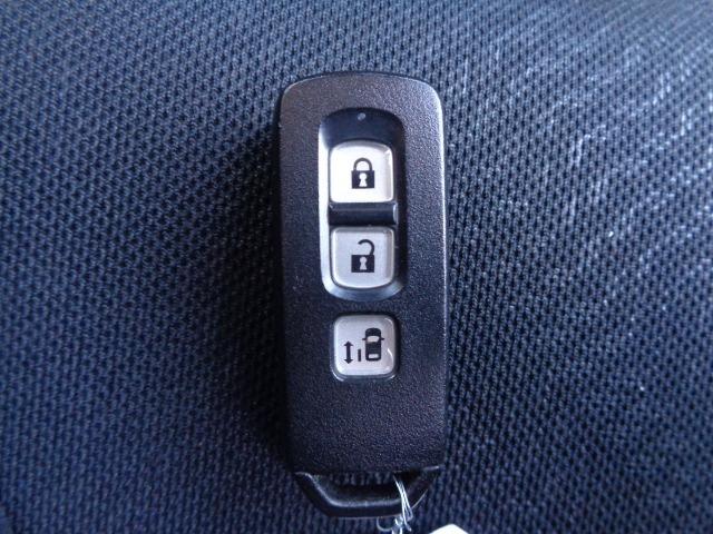 Ｎ－ＢＯＸカスタム Ｇ・Ｌパッケージ　４ＷＤ　パワースライドドア　純正ナビ　テレビ　ＤＶＤ再生　バックカメラ　オートライト　ＥＴＣ　アイドリングストップ　スマートキー　プッシュスタート（26枚目）