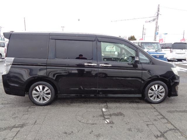 ステップワゴンスパーダ Z クールスピリット 4WD 両側パワースライドドア ナビ 地デジ DVD再生 パドルシフト クルーズコントロール ハーフレザーシート オートライト オートエアコン アイドリングストップ スマートキー(8枚目)