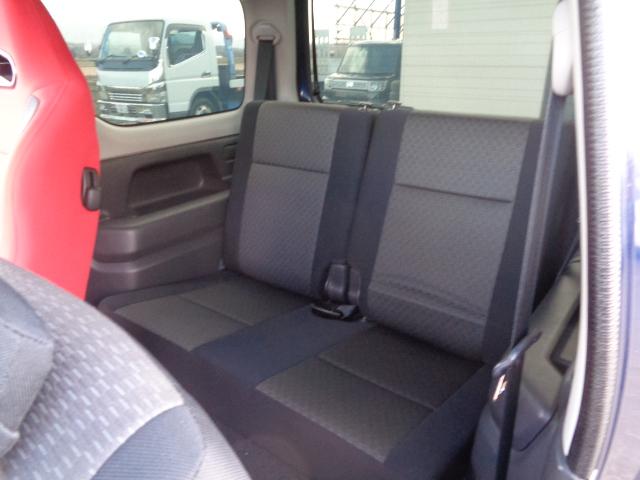 ジムニー ＸＧ　４ＷＤ　３インチリフトアップ　前後ショートバンパー　タニグチマフラー　ジオランダーＭＴ　社外アルミ　レカロシート　５速マニュアル（15枚目）