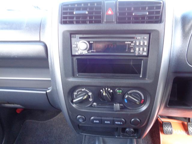 ジムニー ＸＧ　４ＷＤ　３インチリフトアップ　前後ショートバンパー　タニグチマフラー　ジオランダーＭＴ　社外アルミ　レカロシート　５速マニュアル（19枚目）