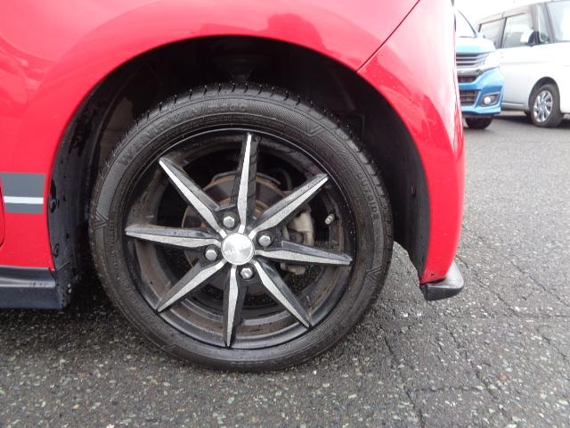 Ｎ－ＯＮＥ ツアラー・Ａパッケージ　ターボ　無限エアロパーツ　無限マフラー　クルーズコントロール　ＥＴＣ　１５インチアルミ　レーダーブレーキサポート　誤発進防止　ステアリングシフト（12枚目）