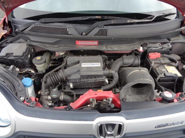 Ｎ－ＯＮＥ ツアラー・Ａパッケージ　ターボ　無限エアロパーツ　無限マフラー　クルーズコントロール　ＥＴＣ　１５インチアルミ　レーダーブレーキサポート　誤発進防止　ステアリングシフト（32枚目）