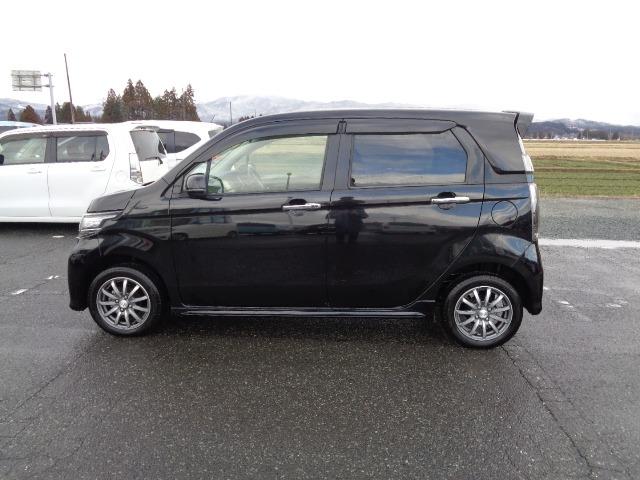 Ｎ－ＷＧＮカスタム Ｇ・Ｌパッケージ　４ＷＤ　純正ナビ　テレビ　Ｂｌｕｅｔｏｏｔｈオーディオ　バックカメラ　エンジンスターター　クルーズコントロール　ステアスイッチ　左右シートヒーター　オートライト　オートミラー　オートエアコン（4枚目）