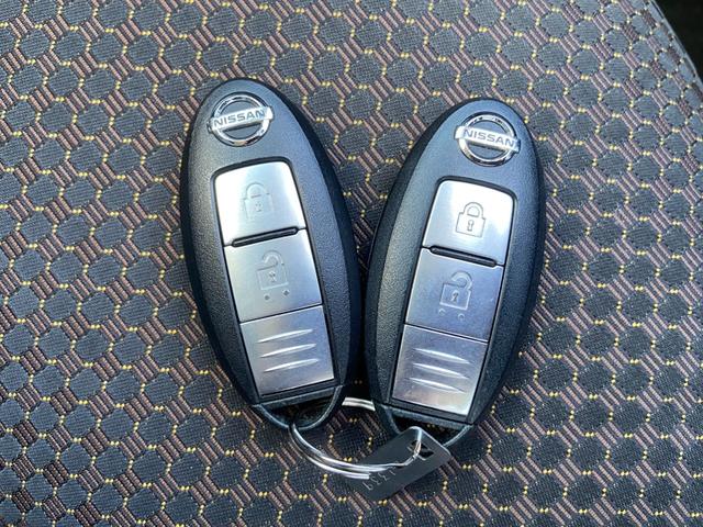 ノート メダリスト　禁煙車【衝突被害軽減サポート＆レーンアシスト＆コーナーセンサー】【純正ＳＤナビ＆フルセグＴＶ＆Ｂｌｕｅｔｏｏｔｈ＆アラウンドビューモニター】スマートキー　横滑り防止装置　アイドリングストップ（15枚目）