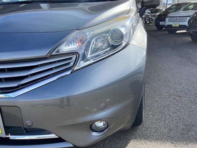 ノート メダリスト　禁煙車【衝突被害軽減サポート＆レーンアシスト＆コーナーセンサー】【純正ＳＤナビ＆フルセグＴＶ＆Ｂｌｕｅｔｏｏｔｈ＆アラウンドビューモニター】スマートキー　横滑り防止装置　アイドリングストップ（40枚目）