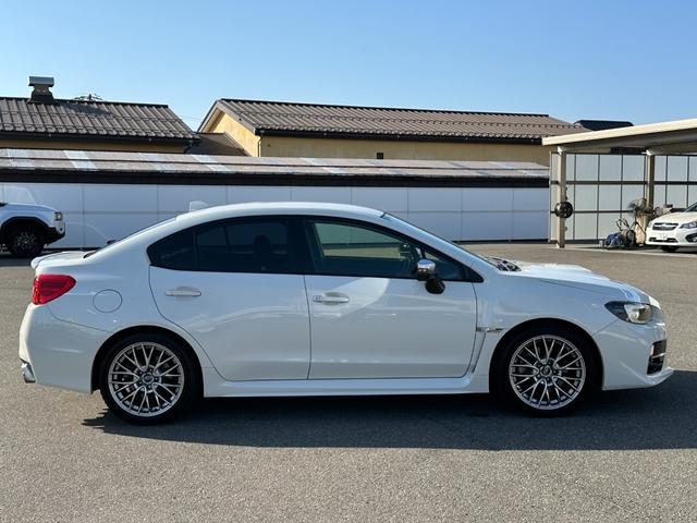 ☆仕入担当者、商品管理センター、販売担当者らの３重の厳しいチェックをクリアした高品質車を展示しております。ご遠方のお客様も安心してご検討頂けます☆