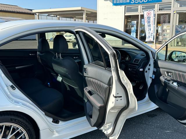 お車を維持する上で必ずやってくる法令点検・車検、定期的に交換した方が良いとされる部品などをまとめて【お得な点検パック】でご案内♪　全店舗敷地内工場完備の当社だからできること☆