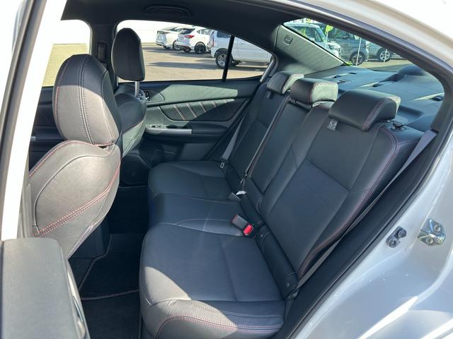 自社陸運局認証工場＆指定工場完備！国家資格車検検査員資格を持った整備士による整備。ステレオ・エアコン等走行に関係の無い所も不具合箇所が有れば修理してご納車致します☆