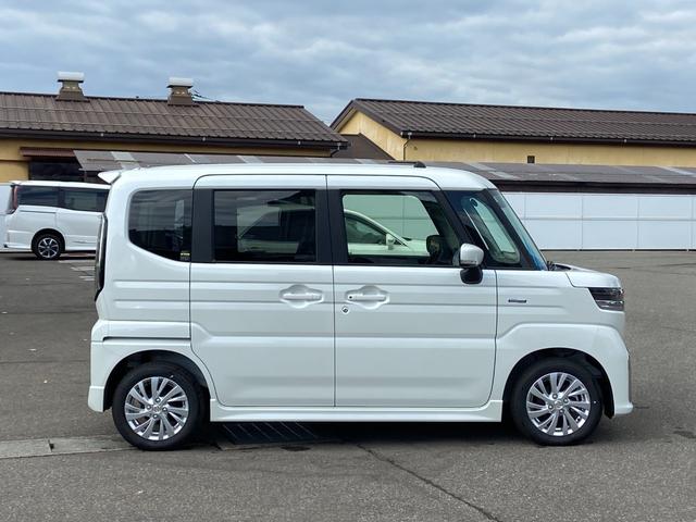 スペーシアカスタム ハイブリッドGS 4WD 届出済未使用車【新品ナビ取り付け&フルセグTV&Bluetooth】【衝突被害軽減ブレーキ&レーンアシスト】レーダークルーズコントロール 左側電動スライドドア オートハイビーム シートヒーター(16枚目)