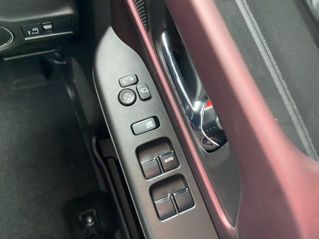 スペーシアカスタム ハイブリッドGS 4WD 届出済未使用車【新品ナビ取り付け&フルセグTV&Bluetooth】【衝突被害軽減ブレーキ&レーンアシスト】レーダークルーズコントロール 左側電動スライドドア オートハイビーム シートヒーター(41枚目)