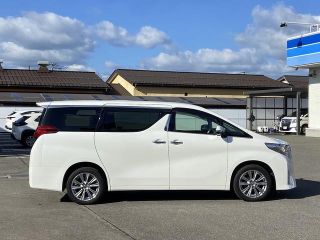 アルファード ２．５Ｘ　４ＷＤ　禁煙車　寒冷地仕様　ワンオーナー【フリップダウンモニター＆アルパイン８インチナビ＆フルセグＴＶ＆Ｂｌｕｅｔｏｏｔｈ＆バックカメラ】両側電動スライドドア　コーナーセンサー　スマートキー（18枚目）