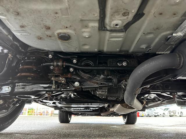 ＮＸ ＮＸ３００ｈ　バージョンＬ　禁煙【サンルーフ・寒冷地仕様】後期３眼ライト【衝突軽減サポート＆レーンアシスト＆ブラインドスポットモニター】【純正ナビ・フルセグＴＶ＆Ｂｌｕｅｔｏｏｔｈ接続＆全方位モニター】ヘッドアップディスプレイ（5枚目）