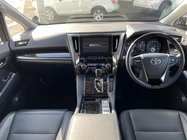 ■弊社では全車プロの専門業者によるルームクリーニングを実施しています！■室内の細かい所からエンジンルームまでキレイになった状態でお渡しいたします■