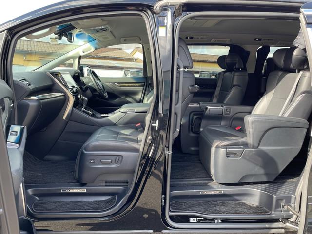 陸運局認証工場完備！国家資格車検検査員資格を持った整備士による整備。ステレオ、エアコン等走行に関係のない所も不具合箇所があれば修理してお渡ししております。