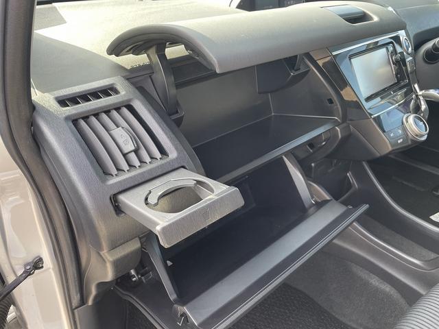 広々キッズコーナー完備♪　人気のＴＶゲームや塗り絵、おもちゃにＤＶＤ♪　おむつ交換台もご用意してますので、小さなお子様連れでもＯＫ！家族揃って安心してお越しください。