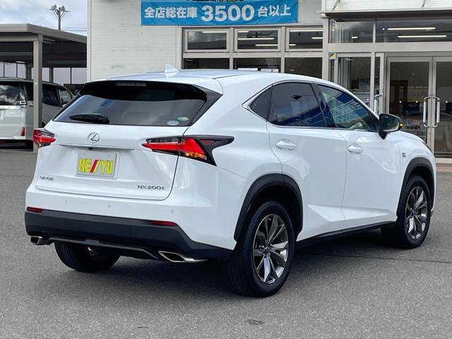 ＮＸ ＮＸ２００ｔ　Ｆスポーツ　４ＷＤ　禁煙車【サンルーフ】【マークレビンソンプレミアムサウンド＆全方位カメラ】衝突被害軽減ブレーキ　レーダークルーズコントロール　パワーバックドア　ベンチレーション付きブラックレザー　三眼ＬＥＤ（5枚目）