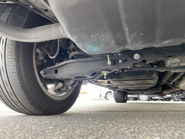 弊社ではインターネットでの遠方販売に自信があります。店頭でのご納車であれば、お車を持ち込まずに名義変更等のお手続きが出来ますので、ご近所の販売会社で購入する場合と変わらぬ諸経費にてご購入可能です♪