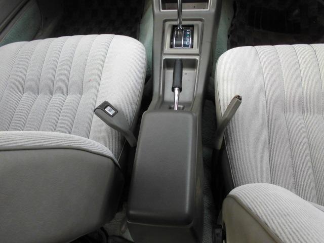 マークII L 復刻ロンシャン8J14AW 車高調 水野ワークス製ウッドハンドル チンスポ シルバーオールペン 店舗外保管車両の為ご来店の際は事前連絡お願いします。(16枚目)