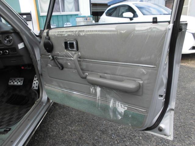 マークII L 復刻ロンシャン8J14AW 車高調 水野ワークス製ウッドハンドル チンスポ シルバーオールペン 店舗外保管車両の為ご来店の際は事前連絡お願いします。(23枚目)