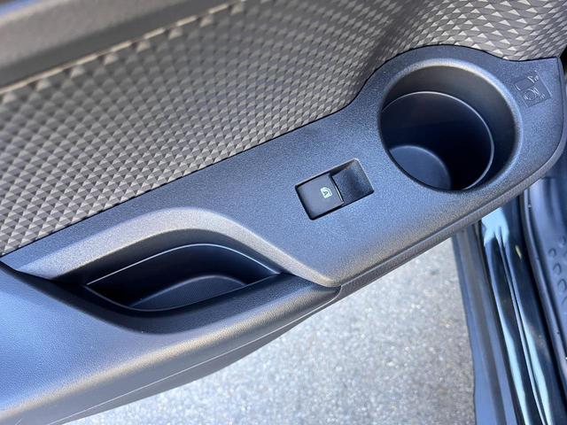 トヨタ C-HR S-T LEDパッケージ ナイトロパワー新品16