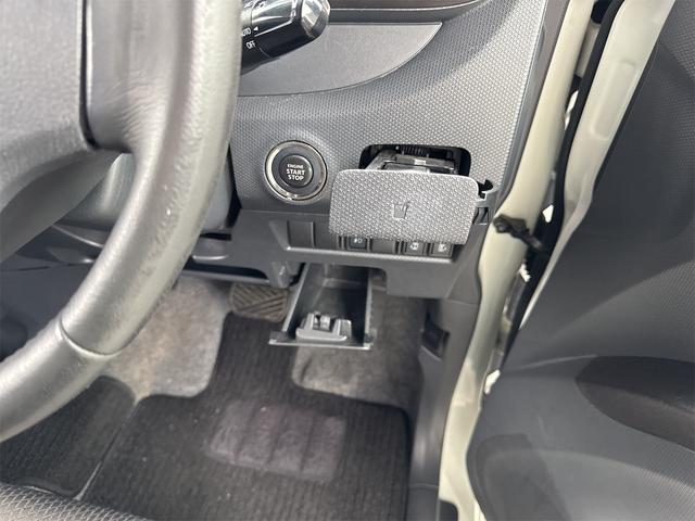 デリカＤ：２ Ｓ　４ＷＤ　ＥＴＣ　ＴＶ　両側電動スライドドア　ＨＩＤ　スマートキー　電動格納ミラー　シートヒーター　ウォークスルー　ＣＶＴ　純正１５インチアルミホイール盗難防止システム　衝突安全ボディ　ＡＢＳ　エアコン（7枚目）