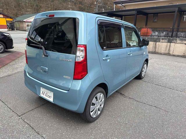 ワゴンＲ ＦＸ　４ＷＤ　ＴＶ　キーレスエントリー　アイドリングストップ　電動格納ミラー　シートヒーター　ベンチシート　ＣＶＴ　盗難防止システム　ＡＢＳ　衝突安全ボディ　エアコン　パワーステアリング　パワーウィンドウ（14枚目）