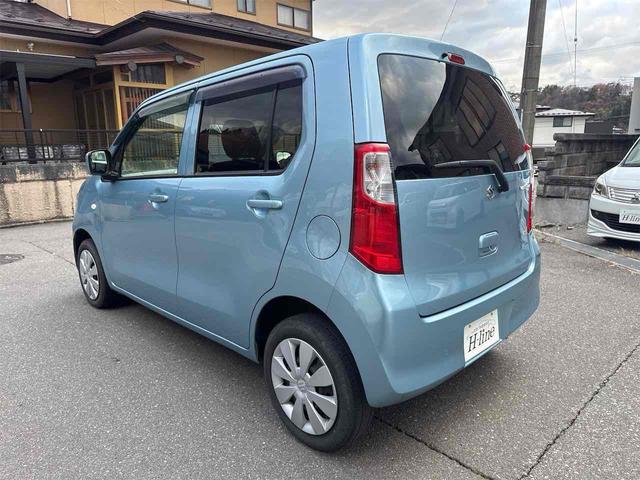 ワゴンＲ ＦＸ　４ＷＤ　ＴＶ　キーレスエントリー　アイドリングストップ　電動格納ミラー　シートヒーター　ベンチシート　ＣＶＴ　盗難防止システム　ＡＢＳ　衝突安全ボディ　エアコン　パワーステアリング　パワーウィンドウ（16枚目）