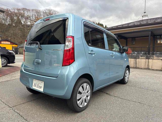 ワゴンＲ ＦＸ　４ＷＤ　ＴＶ　キーレスエントリー　アイドリングストップ　電動格納ミラー　シートヒーター　ベンチシート　ＣＶＴ　盗難防止システム　ＡＢＳ　衝突安全ボディ　エアコン　パワーステアリング　パワーウィンドウ（30枚目）