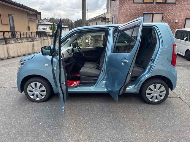 ワゴンＲ ＦＸ　４ＷＤ　ＴＶ　キーレスエントリー　アイドリングストップ　電動格納ミラー　シートヒーター　ベンチシート　ＣＶＴ　盗難防止システム　ＡＢＳ　衝突安全ボディ　エアコン　パワーステアリング　パワーウィンドウ（40枚目）