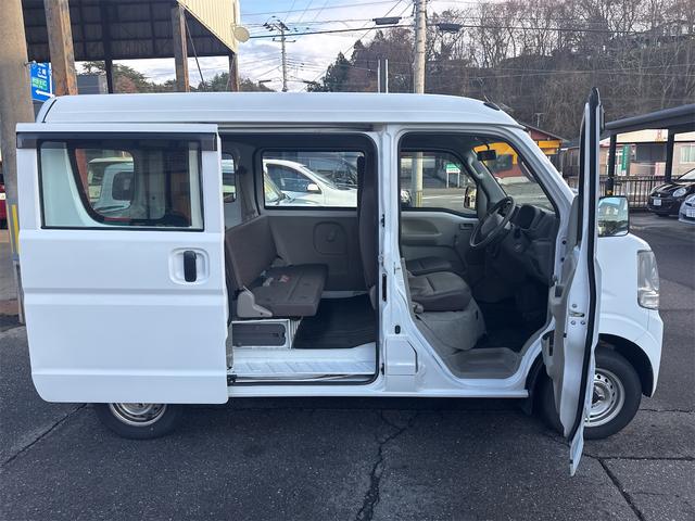 エブリイ ＰＡ　４ＷＤ　ＡＴ　両側スライドドア　ＡＢＳ　エアコン　パワーステアリング（15枚目）