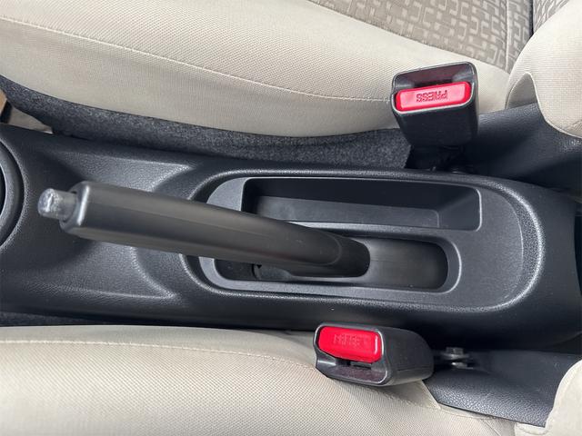 マーチ １２Ｇ　ＦＯＵＲ　プッシュスタート　４ＷＤ　ナビＴＶ　社外アルミホイール　スマートキー　電動格納ミラー　ＣＶＴ　盗難防止システム　衝突安全ボディＡＢＳ　エアコン　パワーステアリング　パワーウィンドウ　エンジンスターター（46枚目）