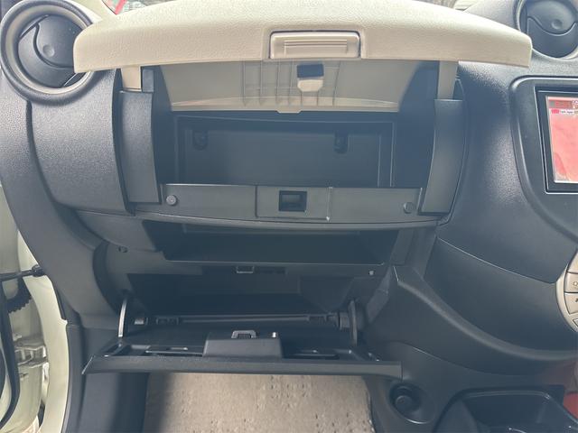 マーチ １２Ｇ　ＦＯＵＲ　プッシュスタート　４ＷＤ　ナビＴＶ　社外アルミホイール　スマートキー　電動格納ミラー　ＣＶＴ　盗難防止システム　衝突安全ボディＡＢＳ　エアコン　パワーステアリング　パワーウィンドウ　エンジンスターター（49枚目）