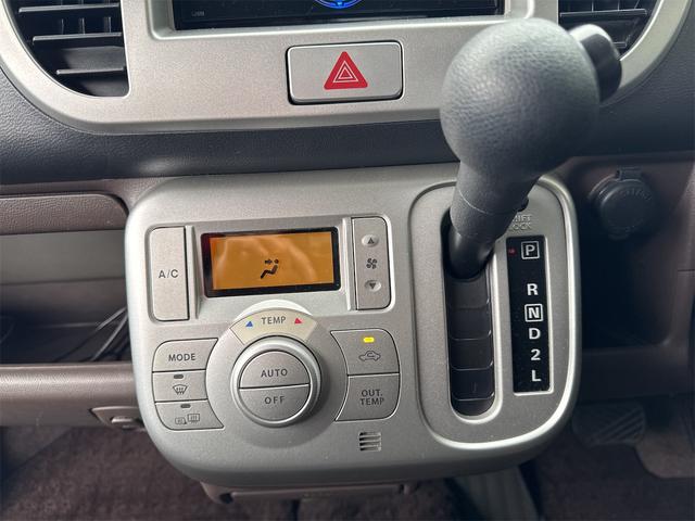 モコ Ｇ　ＦＯＵＲ　ショコラティエ　エアロスタイル　４ＷＤ　スマートキー　電動格納ミラー　シートヒーター　ベンチシート　ＡＴ　盗難防止システム　ＡＢＳ　ＣＤ　アルミホイール　衝突安全ボディ　エアコン　パワーステアリング　パワーウィンドウ（5枚目）