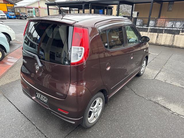 モコ Ｇ　ＦＯＵＲ　ショコラティエ　エアロスタイル　４ＷＤ　スマートキー　電動格納ミラー　シートヒーター　ベンチシート　ＡＴ　盗難防止システム　ＡＢＳ　ＣＤ　アルミホイール　衝突安全ボディ　エアコン　パワーステアリング　パワーウィンドウ（15枚目）