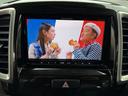 デリカＤ：２ Ｓ　４ＷＤ　ＥＴＣ　ＴＶ　両側電動スライドドア　ＨＩＤ　スマートキー　電動格納ミラー　シートヒーター　ウォークスルー　ＣＶＴ　純正１５インチアルミホイール盗難防止システム　衝突安全ボディ　ＡＢＳ　エアコン（4枚目）