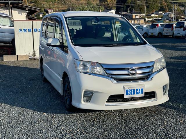 セレナ ハイウェイスター　Ｓ－ハイブリッド（3枚目）