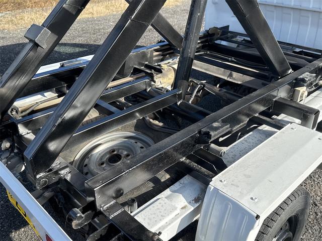 キャリイトラック ダンプ リフトアップダンプ 切替式4WD 5速マニュアル エアコン パワステ(32枚目)
