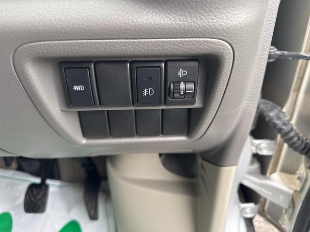 スクラム バスター 切替式4WD 5速マニュアル リアヒーター キーレス 電動格納ミラー(15枚目)