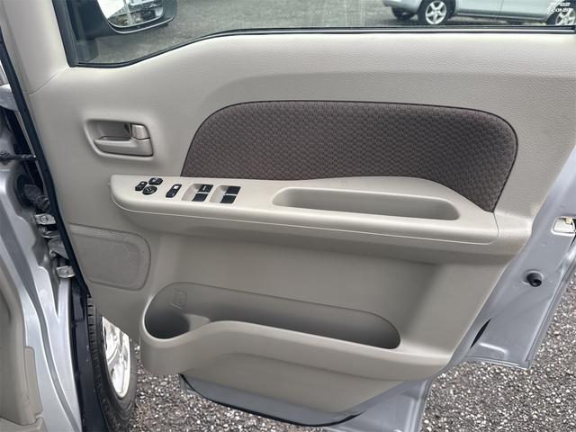 スクラム バスター 切替式4WD 5速マニュアル リアヒーター キーレス 電動格納ミラー(20枚目)