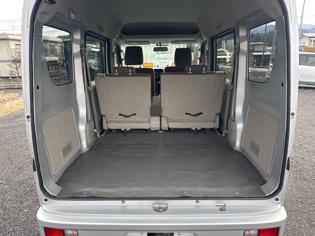 スクラム バスター 切替式4WD 5速マニュアル リアヒーター キーレス 電動格納ミラー(25枚目)